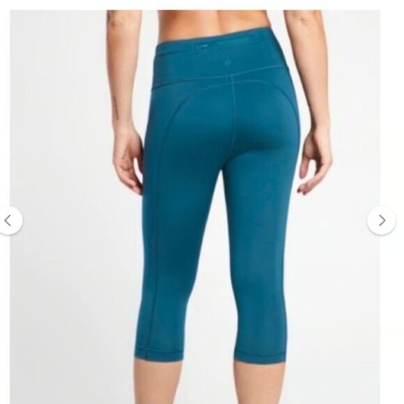 ATHLETA Accelerate Cropped Leggings Ocean Teal Blue Size Small - Picture 3 of 7